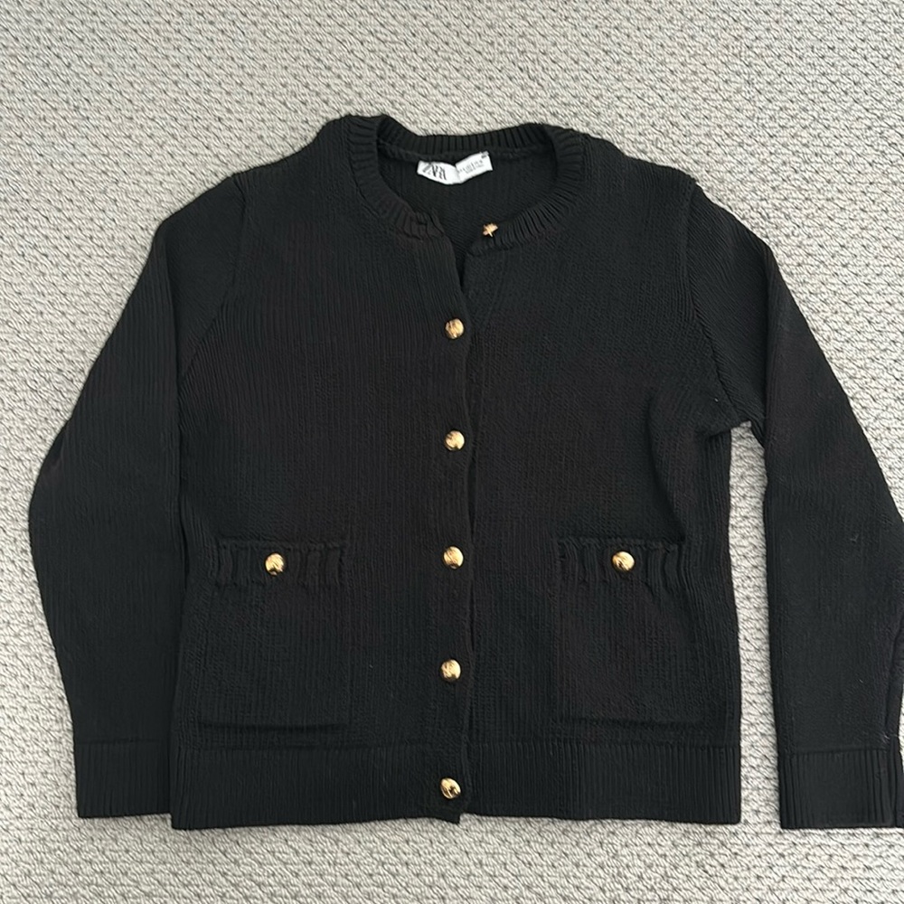 Zara KNIT CARDIGAN WITH GOLD BUTTONS